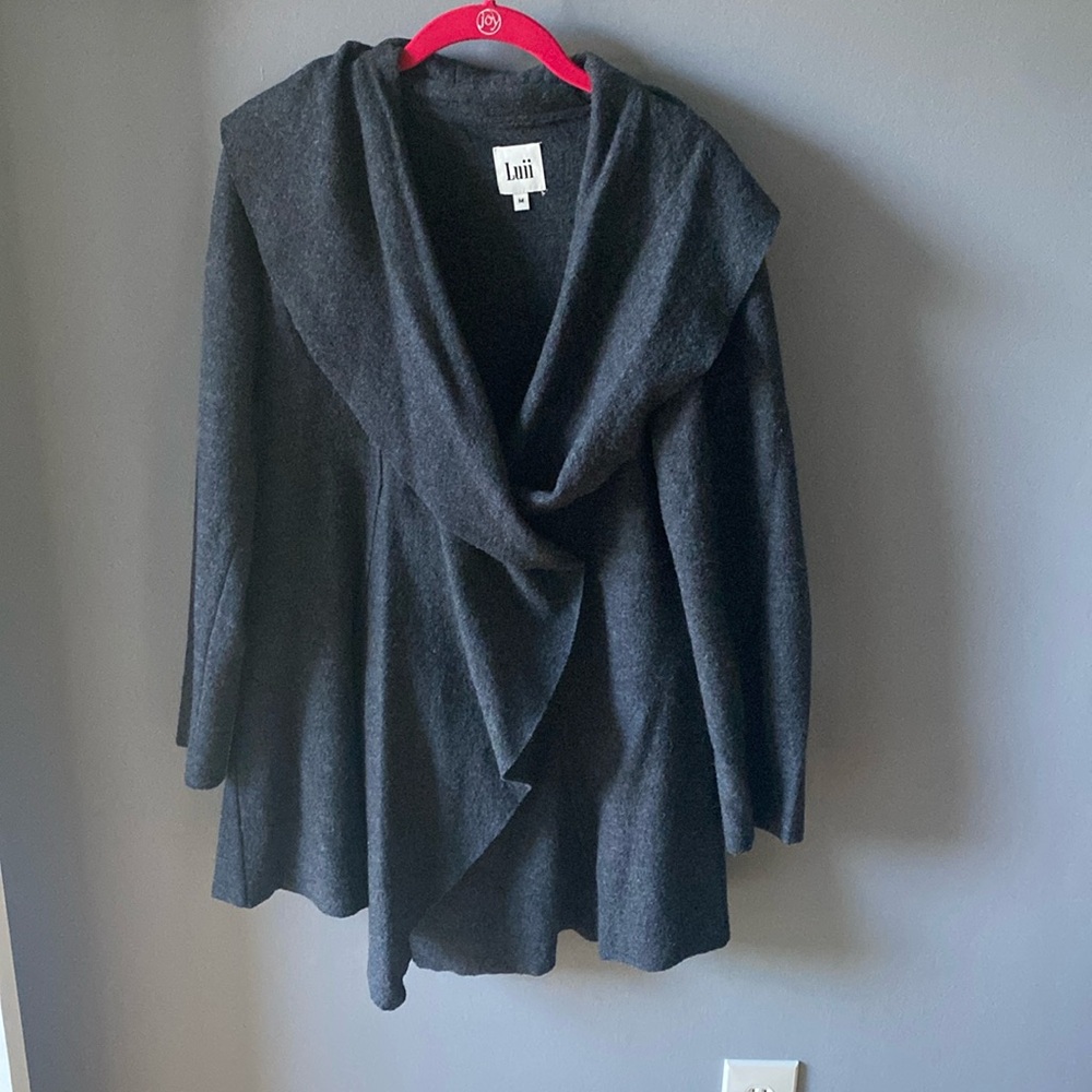 100% wool Luii Long draped sweater